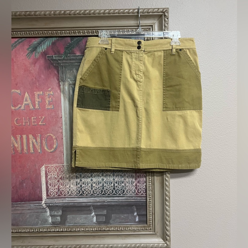 Orvis Olive and Tan Contrasting Stitch Detail Skirt
